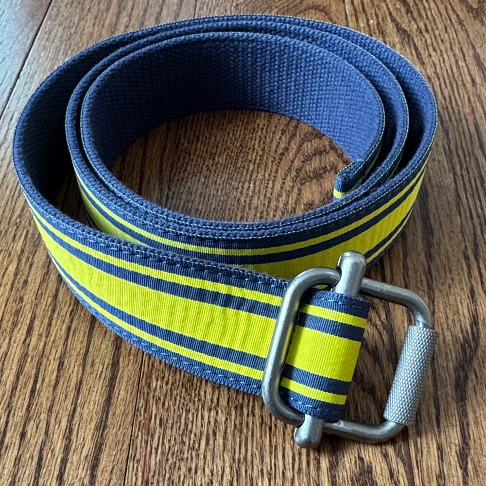 Gap men’s preppy belt